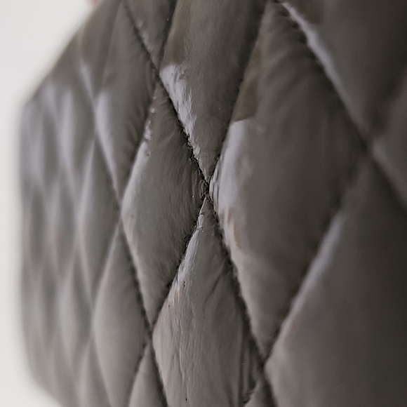 Chanel Matelasse Flap Wallet Black Yellow Lambskin + Entrupy COA - Picture 13 of 16